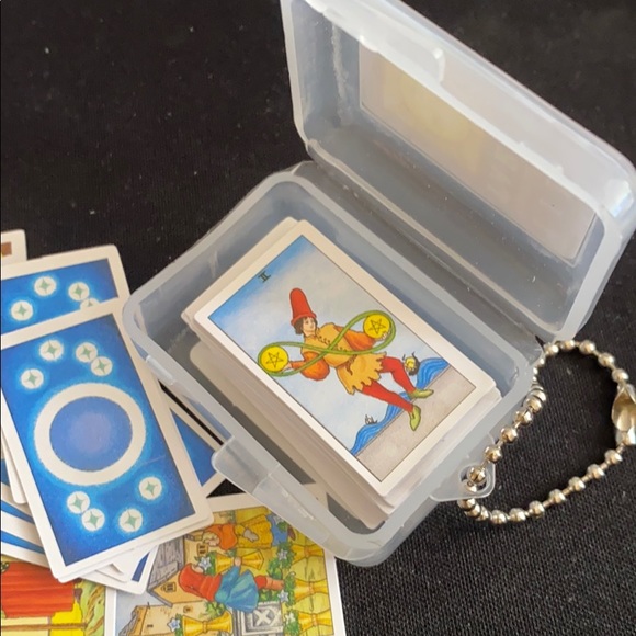 Tiny Universal Waite Key Chain Tarot - Picture 6 of 6